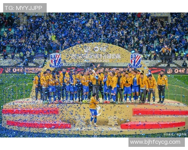 全球顶级足球俱乐部球星闪耀绿茵演绎巅峰对决与荣耀时刻